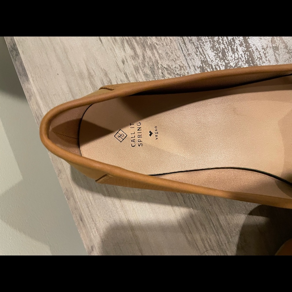 Call it Spring Flats - Picture 2 of 2